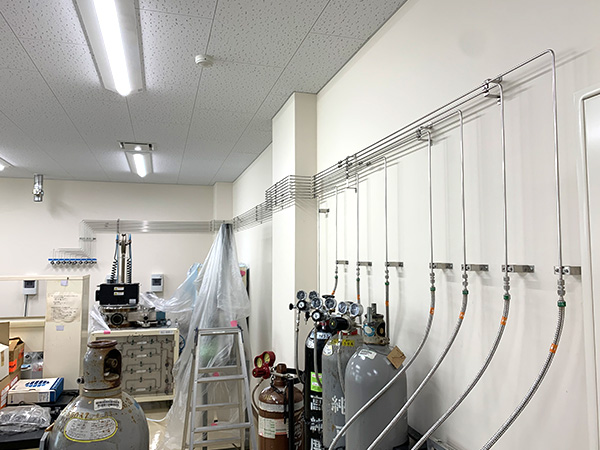 高等専門学校分析用ガス配管工事